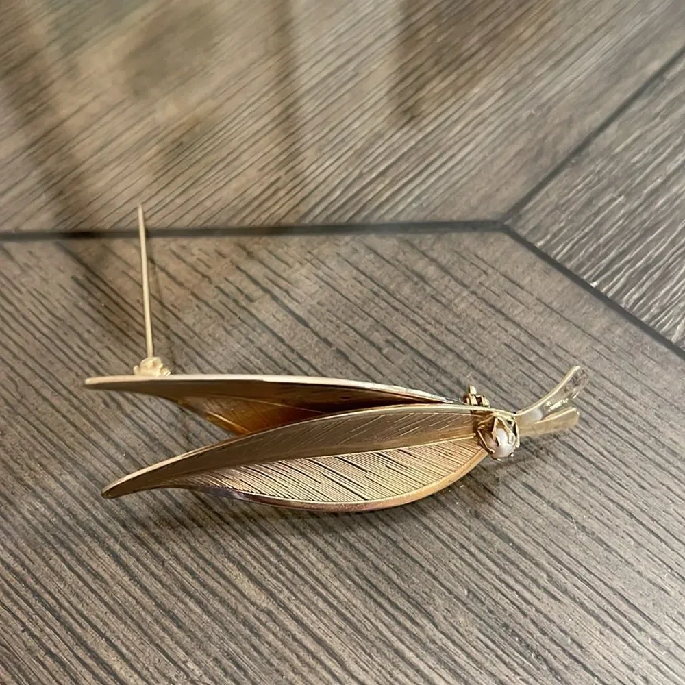 Vintage Double Leaf Gold-tone Pin with Faux Pearl Accent